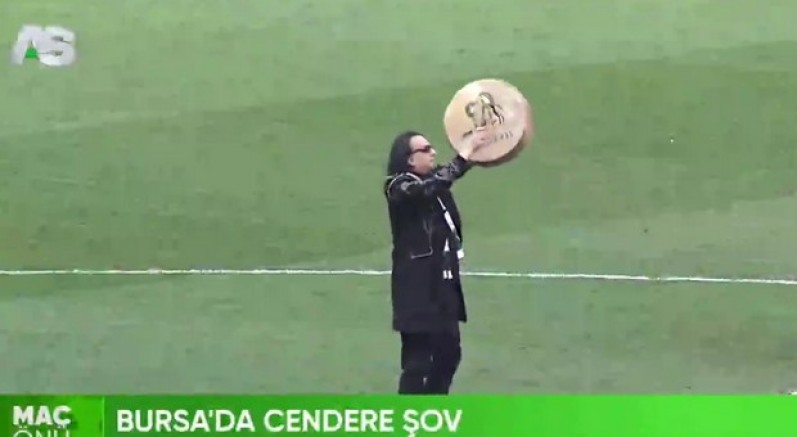 Maç öncesi Cendere şov