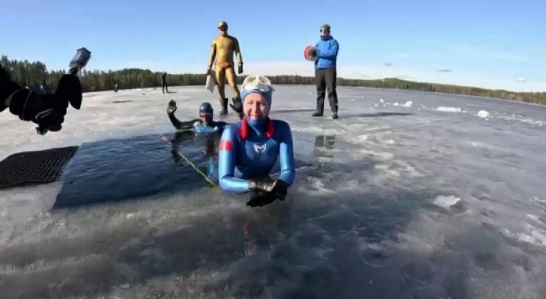 Milli sporcu Erken, dünya rekoru kırdı