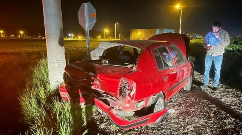 Muratlı'da iki otomobil çarpıştı: 2 yaralı