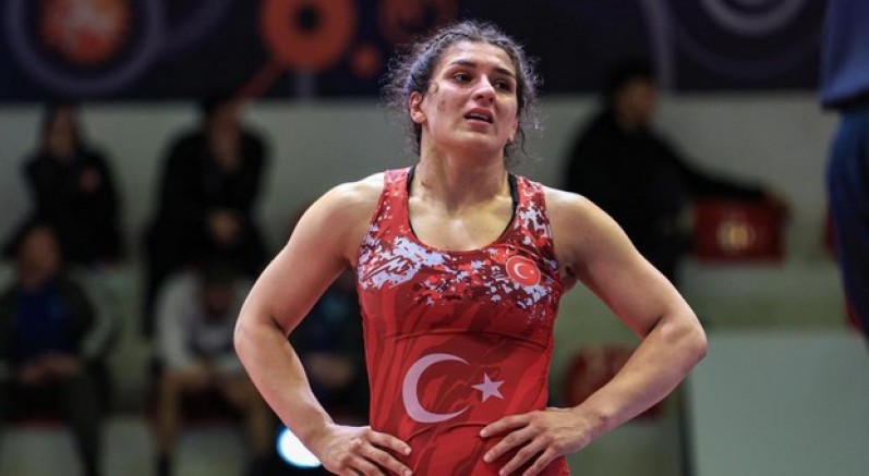 Nesrin Baş’tan bronz madalya
