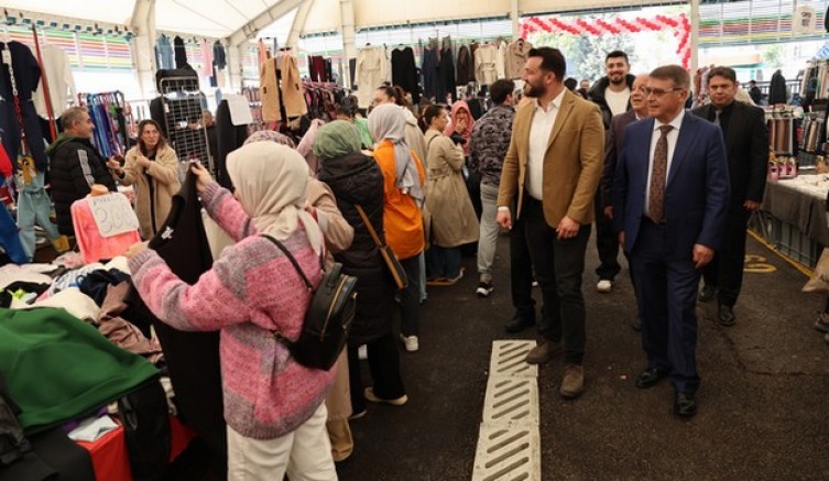 Nilüfer’in 7’nci giyim pazarı açıldı