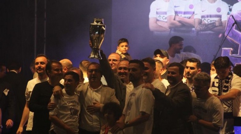 Orduspor, 2. Lig'e yükselişini kutladı