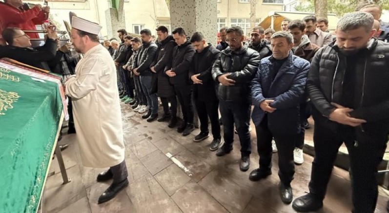 Oyuncu Ramazan Tetik son yolculuğuna uğurlandı