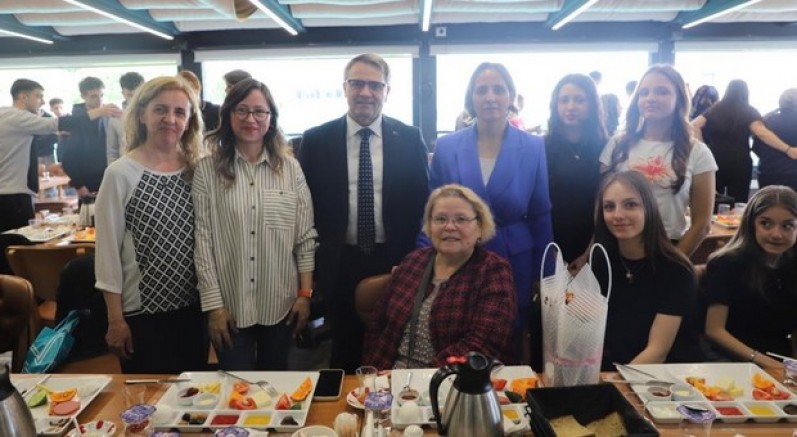 Proje Anneler Günü programıyla taçlandı