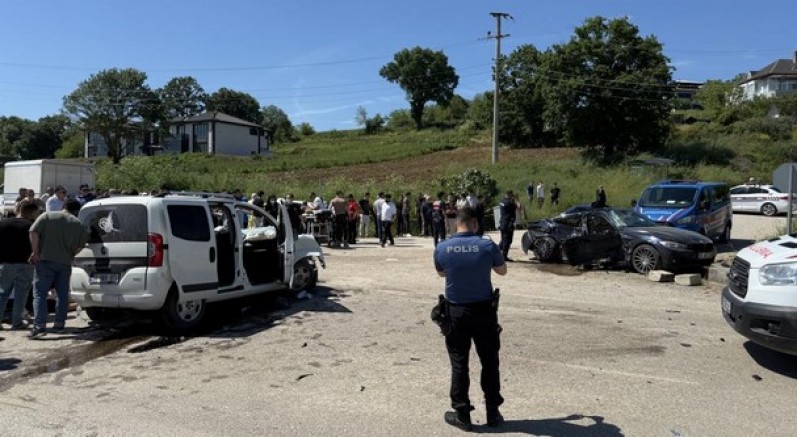 Sakarya'da kazada 3'ü çocuk 7 kişi yaralandı