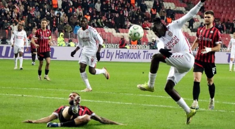 Samsun'da ilk yarı gol yok