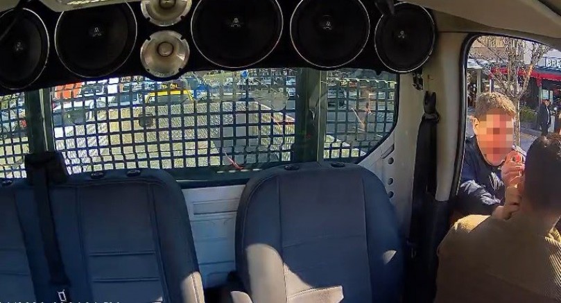 Sürücüye darp, polislere idari işlem