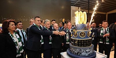 100.Yılını görkemli törenle kutladılar