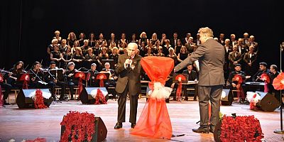 102 yaşında konser verdi