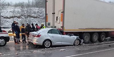 13 aracın karıştığı kazada 17 kişi yaralandı