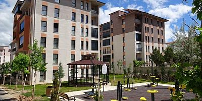 18 yaşındaki genç kız parkta ölü bulundu
