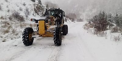  2 yerleşim yeri ulaşıma kapandı