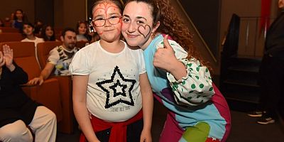 23 Nisan'da çocuklar bayram etti