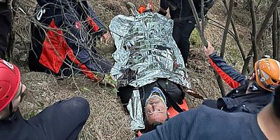 80 metrelik uçuruma yuvarlanan adam kurtarıldı