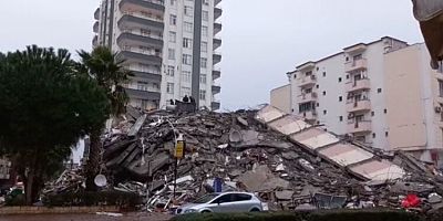  Adana’da 11 bina yıkıldı, 10 kişi hayatını kaybetti