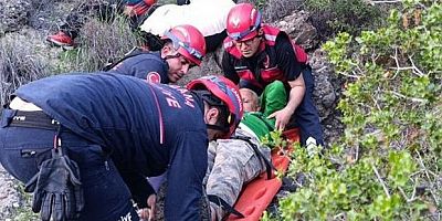 Adana’da yamaç paraşütü kazası