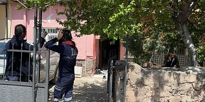 Aksaray'da yaşlı adam karısını evde ölü buldu