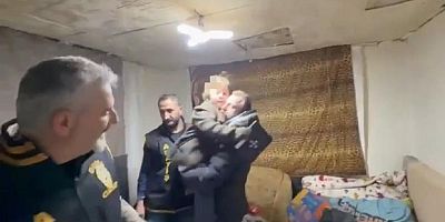 Alman anneden kaçırılan çocuk harabe evde bulundu