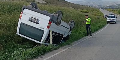  Ankara'da minibüs devrildi: 1 ölü