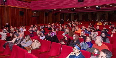 Artık pazar günleri kimseye söz vermeyin; Çünkü Tayyare Sineması var