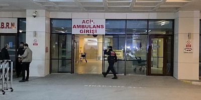 Askeri araç duvara çarptı: 2 yaralı