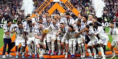 Aston Villa kupasını aldı