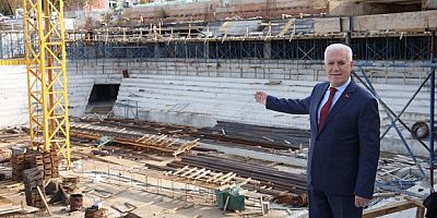 Atatürk Spor Salonu hızla yükseliyor