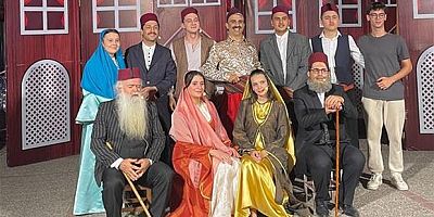 Ayyar Hamza Çarşı Meydanında