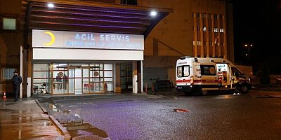 Babasını bıçakladı, arkasına bile bakmadan kaçtı