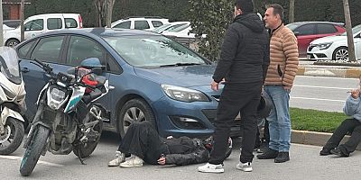 Balıkesir'de otomobil, motosiklete çarptı; 1 yaralı