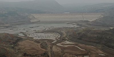 Barajda adeta bir damla su kalmadı