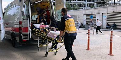 Başına mermer düşen çocuk ağır yaralandı