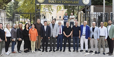 Başkan Aydın, Bursa’nın tarihi mahallesinde...