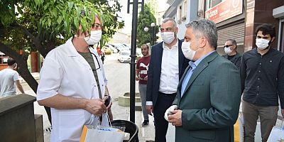 Bayram şekeri yerine hijyen paketi