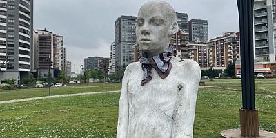 Belediye heykeli kaldırma kararı aldı