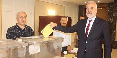 Bilal Doğan, yeniden baro başkanı seçildi