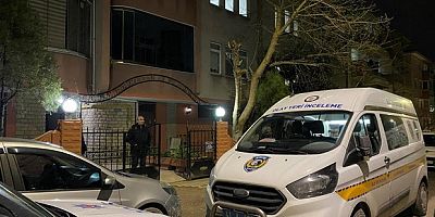 Bilezikleri için boğazı kesilmiş