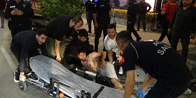 Bir taraftar bıçaklanarak yaralandı