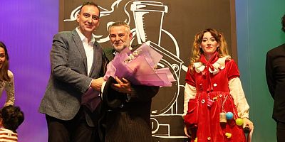 'Birimiz Hepimiz' oyununda prömiyer heyecanı