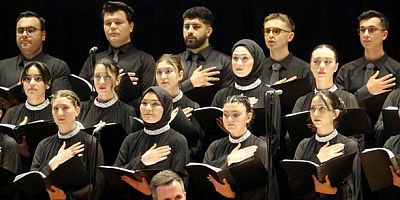  'Birliğimiz dirliğimiz türkülerimiz' konseri beğeni topladı