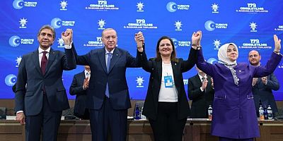 Burcu Köksal, AK Parti'ye katıldı