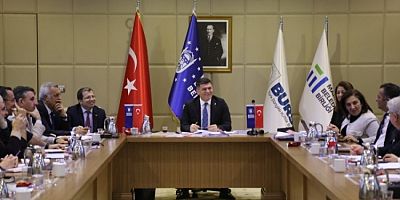 Bursa Büyükşehir Yönetim Kadrosu 2024'ü değerlendirdi, 2025'i ise masaya yatırdı