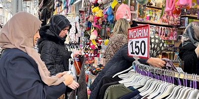 Bursa çarşılarında bayram bereketi