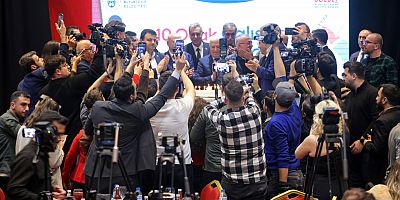 Bursa’da Başkan Bozbey gazetecilerle bir araya geldi