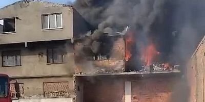 Bursa'da bir ev alev alev yandı
