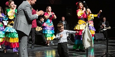 Bursa'da çok özel bir gece; Vur patlasın çal oynasın...