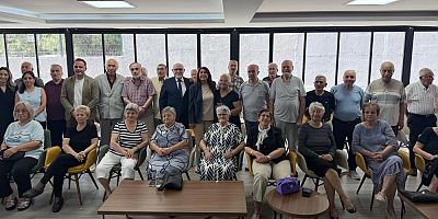 Bursa'da huzurevi sakinlerine bayram ziyareti