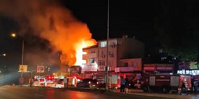Bursa'da iki katlı ev alev topuna döndü