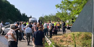 Bursa'da iki otomobil çarpıştı: 6 yaralı
