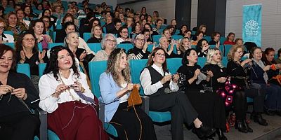 Bursa'da kadınlardan huzurevine ilmek ilmek sevgi